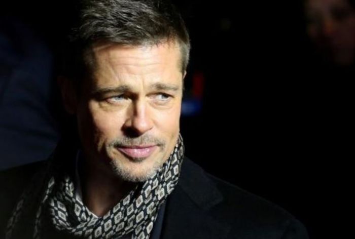 Brad Pitt arrives at the premiere of the movie 'Allied' in Madrid, Spain.