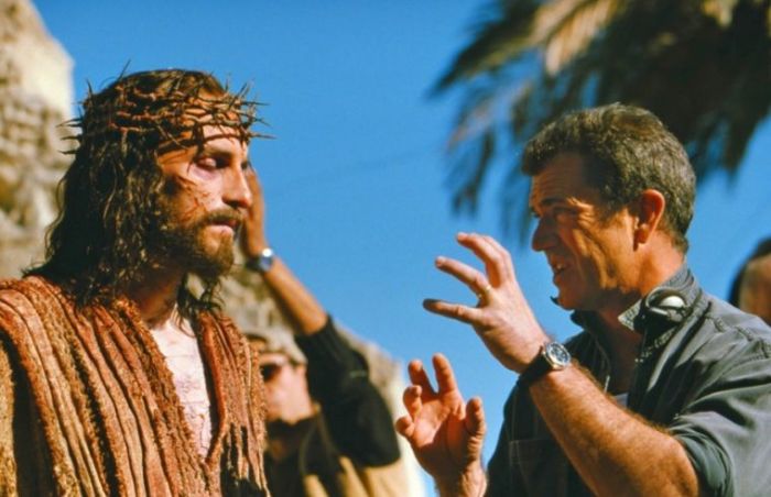 Mel Gibson (right) directs actor Jim Caviezel in 'The Passion of the Christ.'