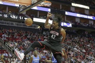 Houston Rockets center Nene Hilario (42) dunks on the Oklahoma City Thunder January 06, 2017.