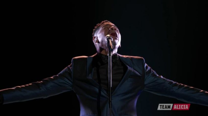 Chris Blue aims for a spot in the finale with a soulful performance of Tamela Mann's