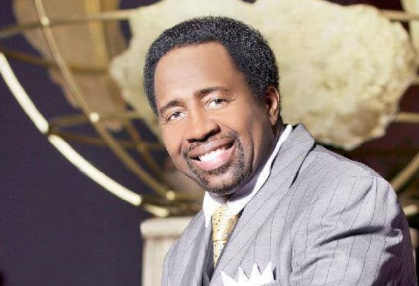 The late Pastor R. J. Washington Sr. of the Titus Harvest Dome Spectrum Church in Jacksonville, Florida.