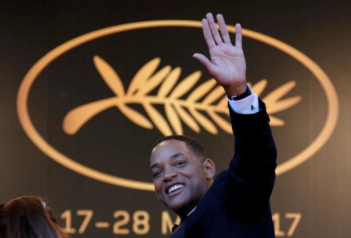 Will Smith revealed he discussed doing a biopic of former President Barack Obama many times with the man himself.