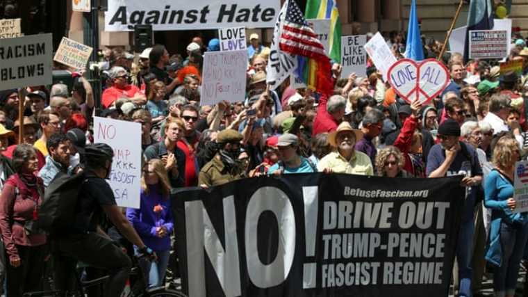 Counter-protesters and alt-right rally attendees were separated by police in Portland, Oregon.