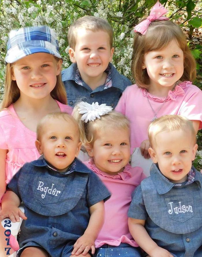 Sadie Grace Andrews (front center) and her siblings.
