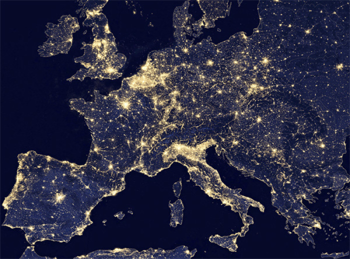 Credit : A nighttime view of Europe made possible by the 'day-night band' of the Visible Infrared Imaging Radiometer Suite (VIIRS).