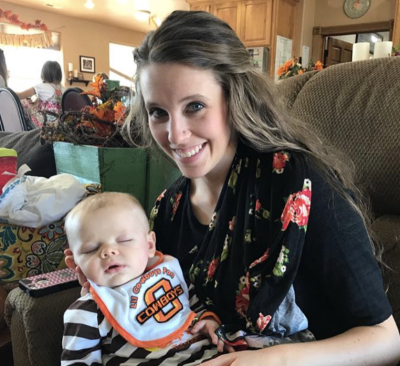 Jill Duggar sports a nose piercing during Thanksgiving with the Duggar Family, Nov 2017.