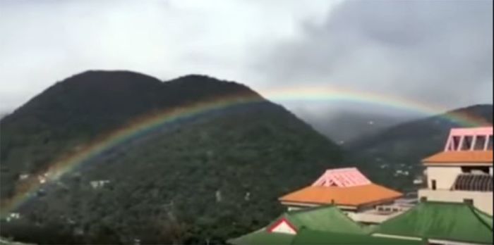 World's longest lasting rainbow appears in Taipei, Taiwan, for nine hours on November 30, 2017.