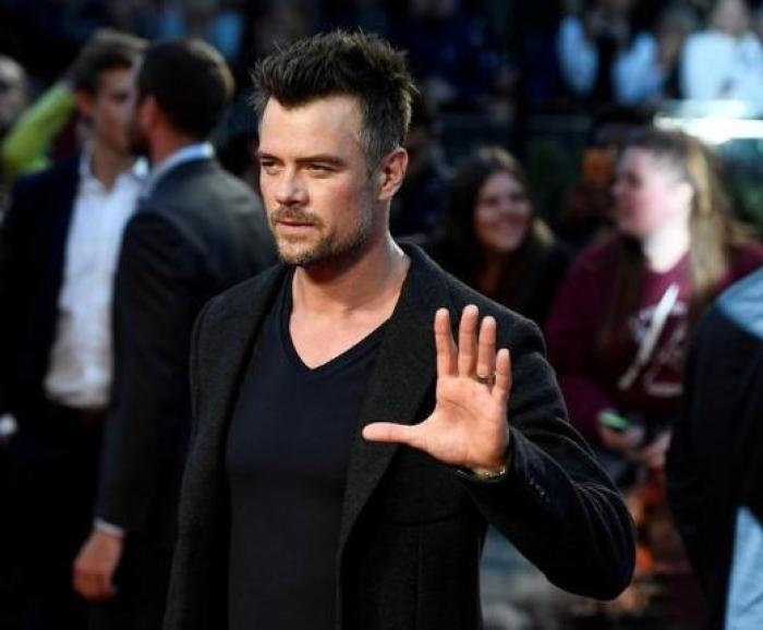 Actor Josh Duhamel poses as he arrives at the European premiere of 'Deepwater Horizon' at Leicester Square in London on September 27, 2016.