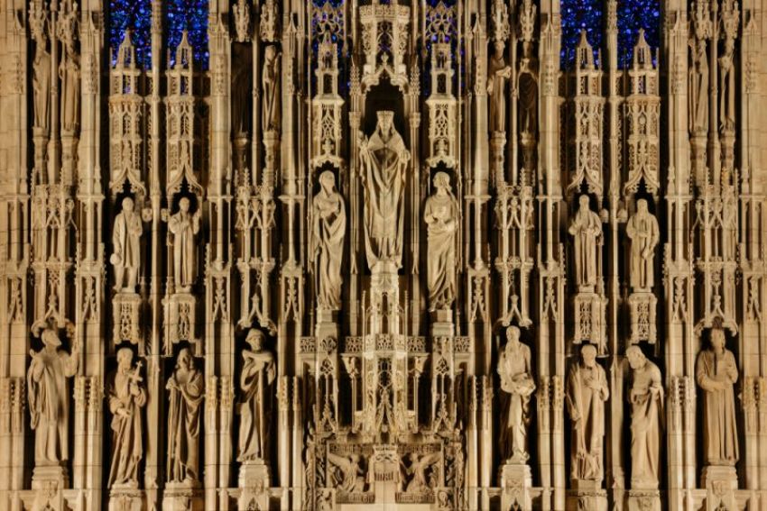 The reredos at St. Thomas Church, Fifth Avenue in New York City.