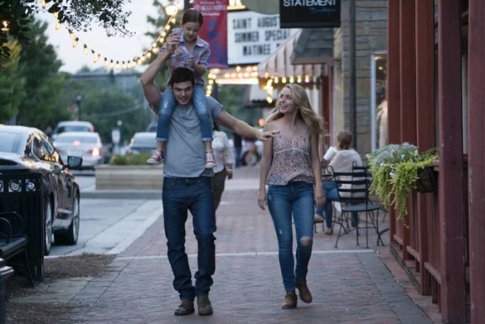 Alex Roe (L) and Jessica Rothe (R) star in 'Forever My Girl in theaters January 19, 2018.