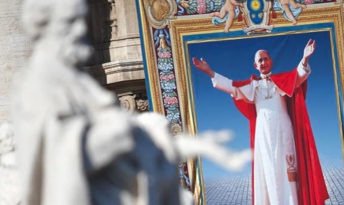 Pope Paul VI's image revealed during his beatification back in 2014 by Pope Francis at the Vatican