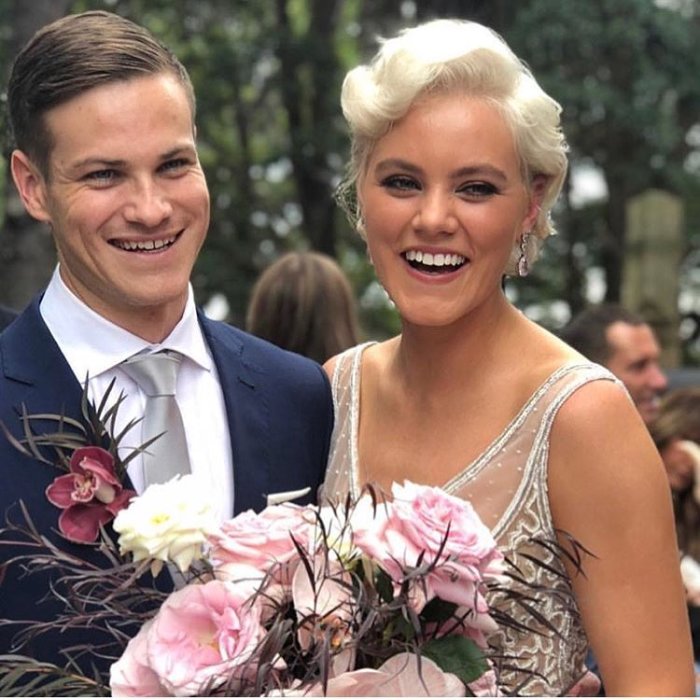 Hillsong UNITED singer Taya Smith tied the knot on Thursday, March 22, according to photos posted on Instagram.