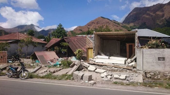 Close to 100 people have been reported dead in the earthquake that struck Lombok island in Indonesia on August 5, 2018.