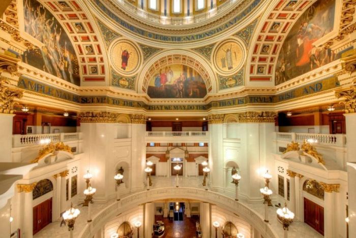The rotunda of the Pennsylvania capitol building in Harrisburg, Pennsylvania, July 18, 2014.