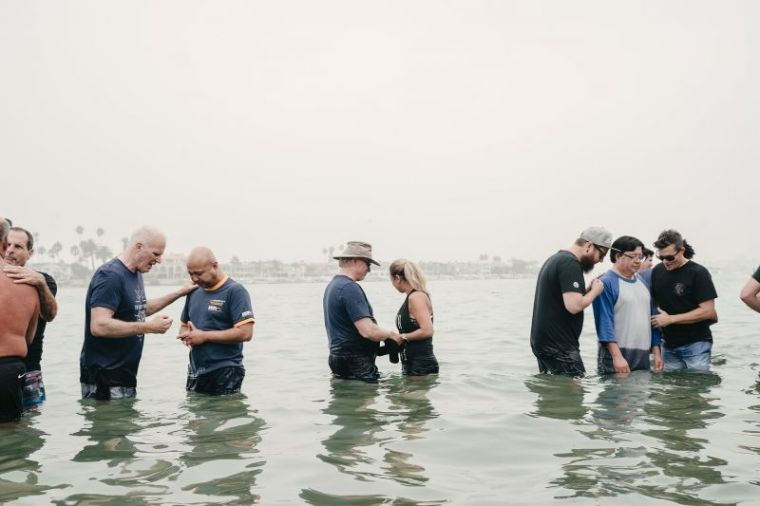 Greg Laurie Leads 'Jesus Revolution Style' Baptism at California Beach