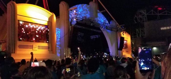 Casting Crowns leads audience in a candlelight vigil at Universal Orlando, Sept. 8, 2018.