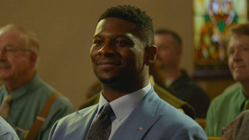 LaDainian Tomlinson plays Pastor Williams in "God Bless the Broken Road."