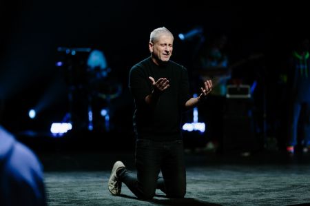 Louie Giglio speaks at Passion 2019 in Dallas on January 2, 2019.