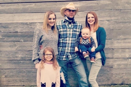 The Abott family in happier times. Rachel Abbott (R) died unexpectedly from a brain aneurysm on Dec. 30, 2018.