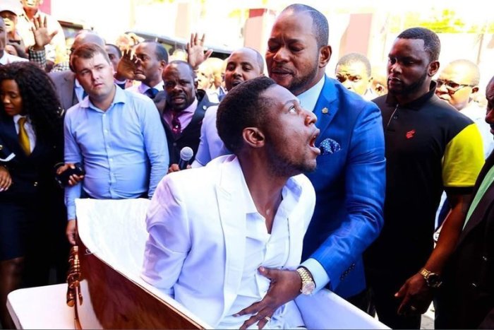 Pastor Alph Lukau performs a 'miracle' at Alleluia Ministries International. 