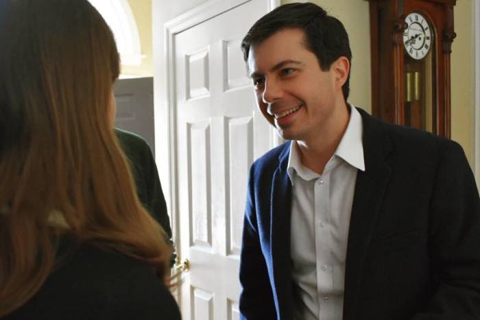 Penly gay 2020 presidential candidate Pete Buttigieg on the campaign trail.
