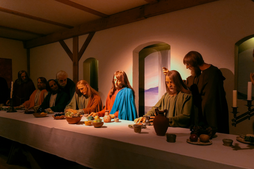 An exhibit depicting Jesus Christ and the Last Supper at the Biblewalk Museum in Mansfield, Ohio.