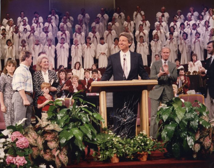 Jack Graham preaches at Prestonwood Baptist Church in Dallas, Texas on June 6, 1989.