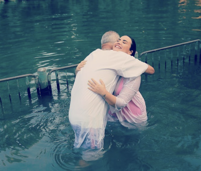 Demi Lovato gets baptized in the Jordan River, photo published Oct 1, 2019