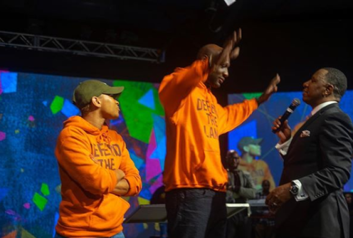 Lamar Odom and his girlfriend, Sabrina Parr, at The Word Church in Warrensville Heights, Ohio, with Pastor R.A. Vernon on October 27, 2019. 