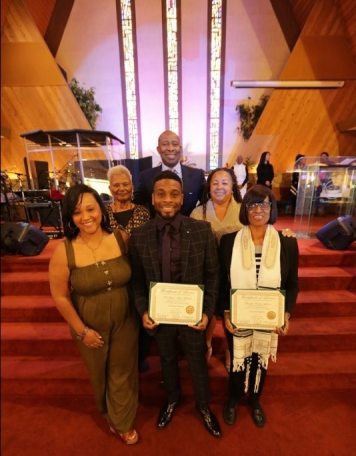 Kel Mitchell, a comedic actor famous for starring the 90's Nickelodeon television shows 'All That' and 'Kenan & Kel,' becoming a licensed youth pastor at Spirit Food Christian Church of Winnetka, California in December 2019. 