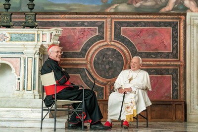 'The Two Popes' stars Anthony Hopkins (“The Silence of the Lambs”) as the retiring Pope Benedict XVI Jonathan Pryce  ('Brazil,' 'Carrington'), as the new Pope Francis.