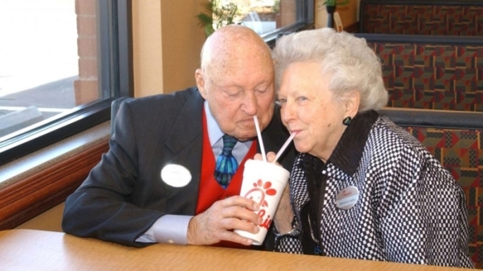 S. Truett Cathy, Chick-fil-A founder, and his wife, Jeannette.