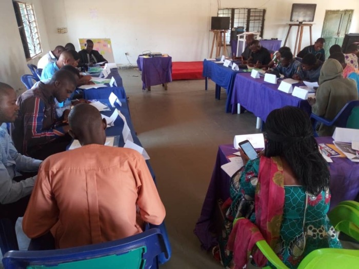 Residents of the Agatu local government area of Benue, Nigeria participate in youth leadership training organized by the Agatu Resource & Innovation Centre.