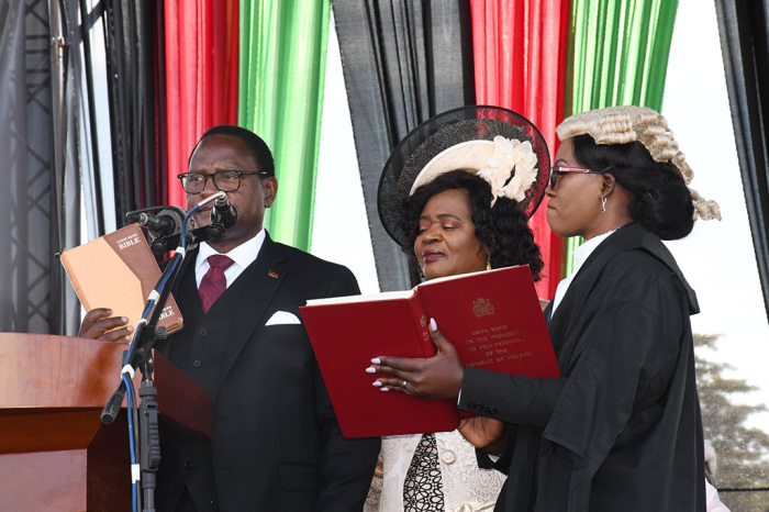 Dr. Lazarus Chakwera taking Oath of Office as President of the Republic of Malawi on June 28, 2020. 