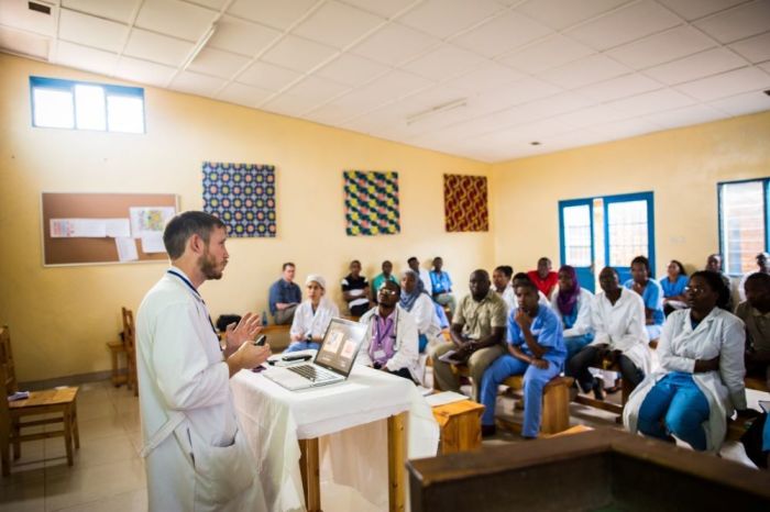 Dr. Jason Fader lectures at Kibuye Hope Hospital in Burundi. 