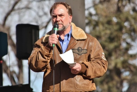 Pastor outraged after friend jailed for refusing to apologize over drag queen story hour protest: 'Minions of Satan'