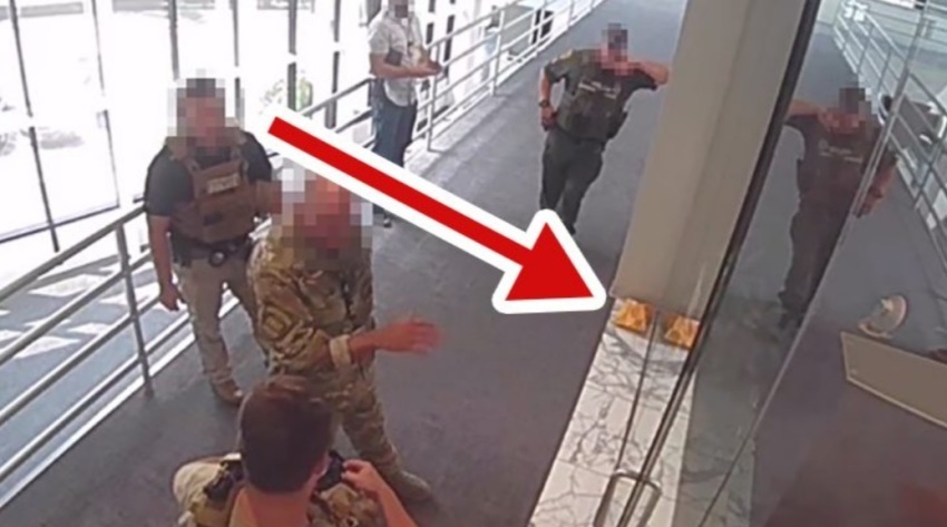 Police investigate a bomb threat against Texas Right to Life at its Bellaire, Texas, headquarters in September 2021. 