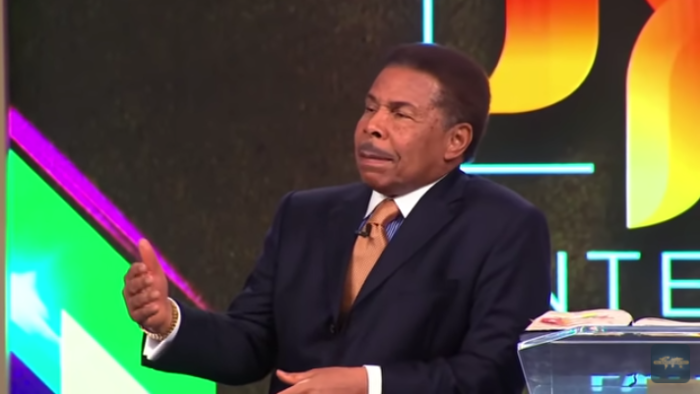 Bill Winston, the lead pastor of Living Word Christian Center in Illinois, speaks at the International Faith Conference in Forest Park, Illinois on Sept. 17, 2021. 