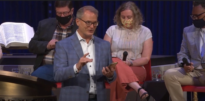 Adam Hamilton, bestselling author and pastor of Church of the Resurrection of Leawood, Kansas, one of the largest United Methodist congregations in the world, speaks at his church's annual Leadership Institute event, held Sept. 29-Oct. 1, 2021.