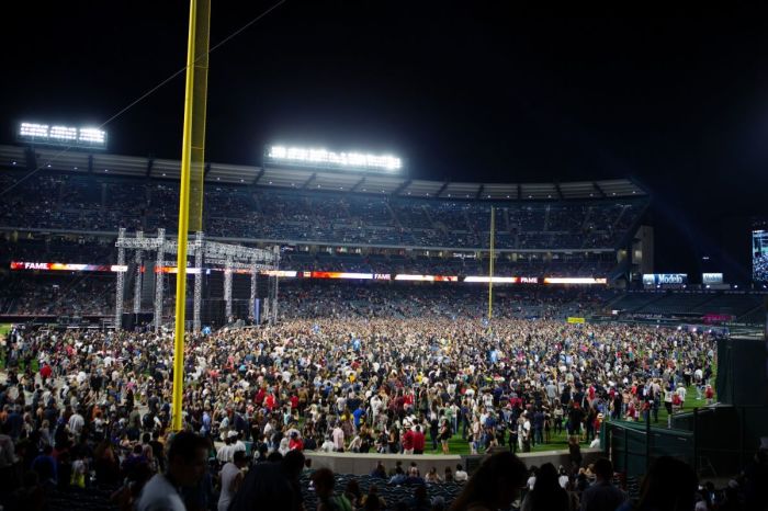 Thousands come forward as evangelist Greg Laurie invites attendees of SoCal Harvest 2021 to make a profession of faith at Angel Stadium in Anaheim, California, on Oct. 3, 2021.
