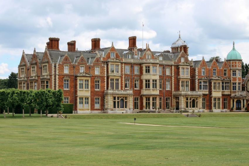 Sandringham House is where the royal family spends Christmas.