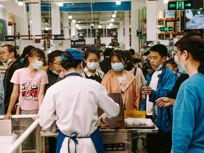 Scene inside a Sam's club during the COVID-19 pandemic in Shenzhen, China, in 2020. 