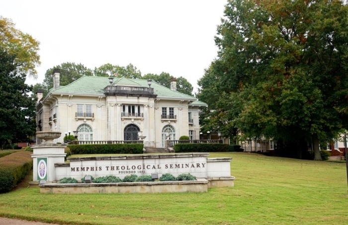 The campus of Memphis Theological Seminary. 