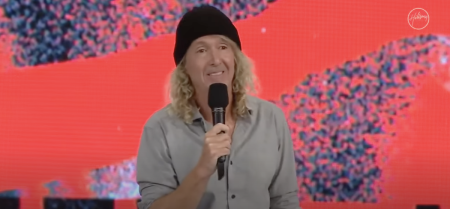Pastor Phil Dooley Speaks at Hillsong “Vision Sunday” on Feb. 20, 2022