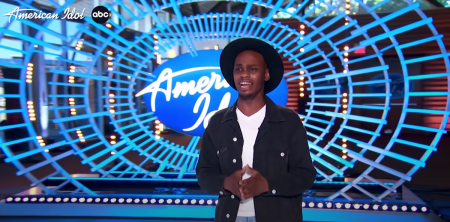 Singer Dontrell Briggs performs on "American Idol" on March 10, 2022.