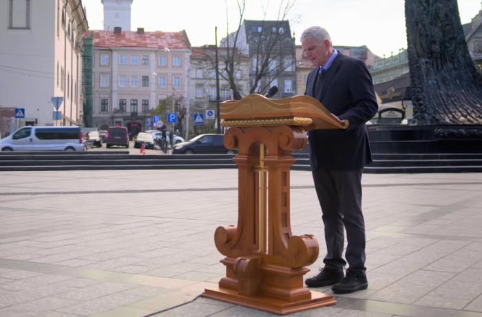 Evangelist Franklin Graham preaches an Easter sermon in Lviv, Ukraine, on April 17, 2022. 