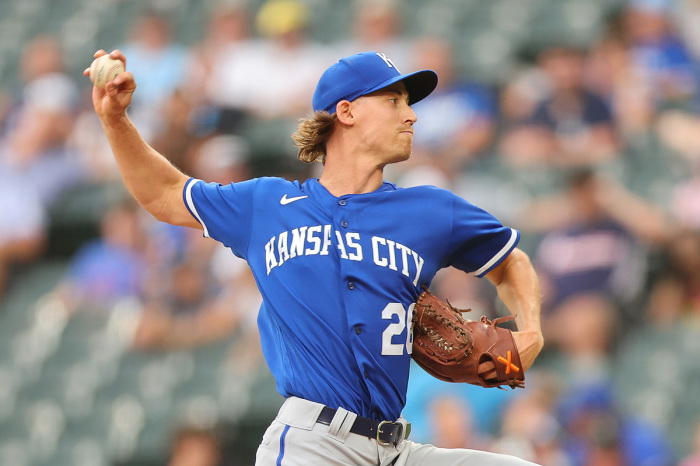 Luke Weaver No. 26 of the Kansas City Royals delivers a pitch against the Chicago White Sox during the eighth inning at Guaranteed Rate Field on August 03, 2022, in Chicago, Illinois. 