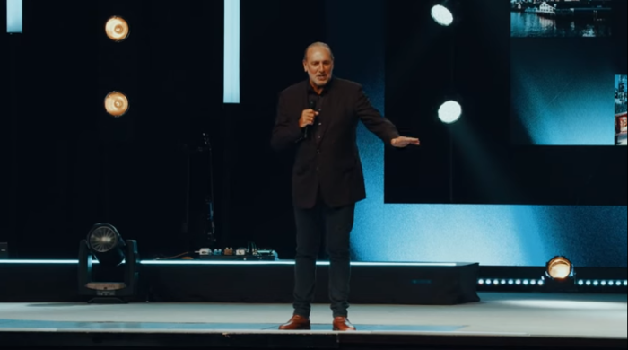 Hillsong Church founder Brian Houston speaks at Christian Faith Center in the state of Washington on August 22, 2022.