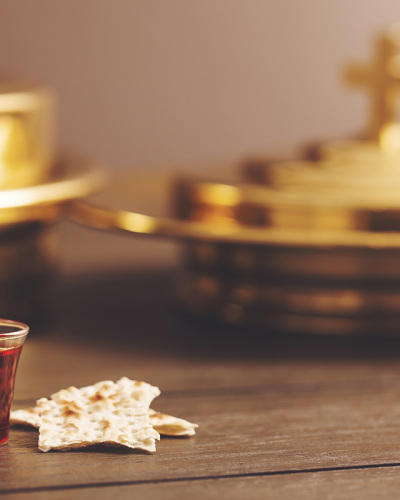 7 reasons why the Church should celebrate weekly communion
