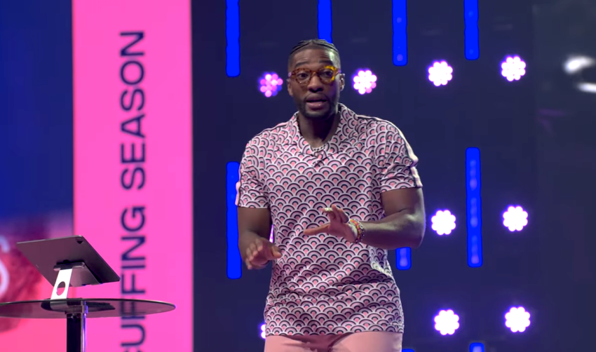 Michael Todd preaches Part 11 of his "cuffing season" sermon series on Nov. 6, 2022.